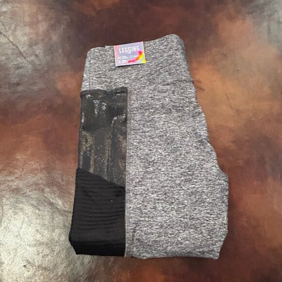 NWT Victoria's Secret Pink Gray Shimmer Pocket Mesh Ultimate Yoga Leggings - Picture 6 of 13